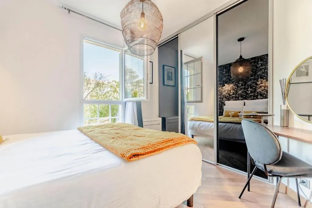 Anais De Saint-Tropez, Bel Appartement, Avec Piscine Et Jardin, Au Coeur De Saint Tropez 0*, Saint-Tropez Frankrijk
