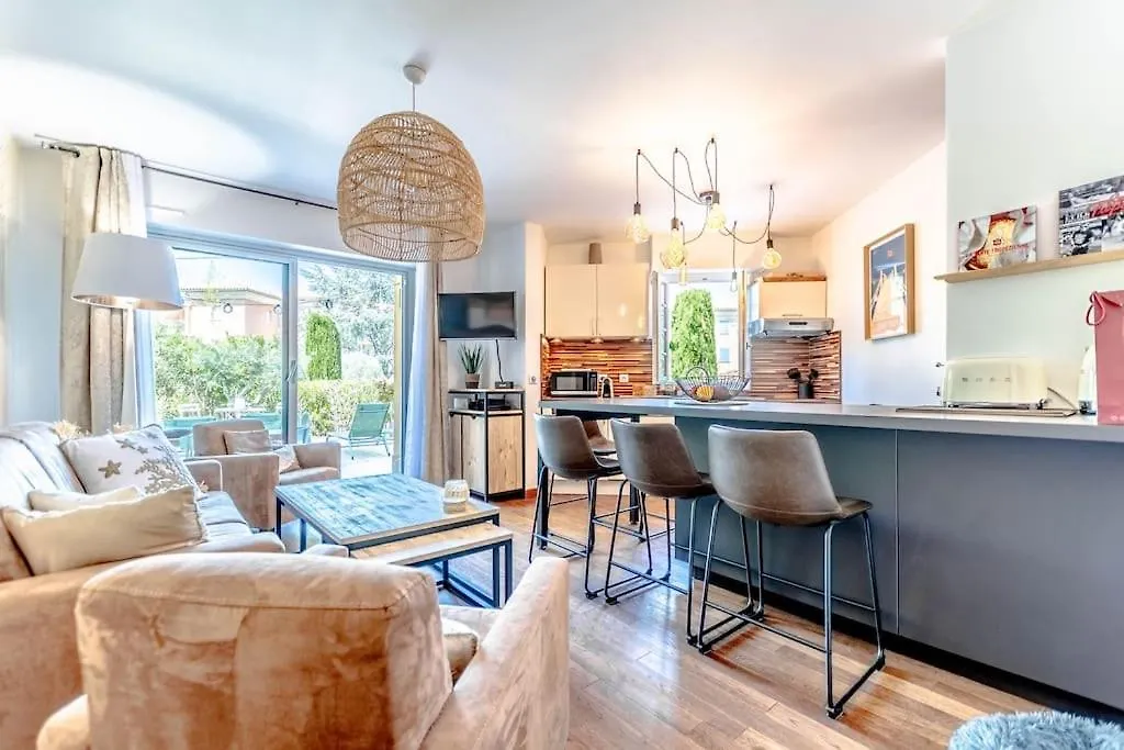 Anais De Saint-Tropez, Bel Appartement, Avec Piscine Et Jardin, Au Coeur De Saint Tropez 0*,