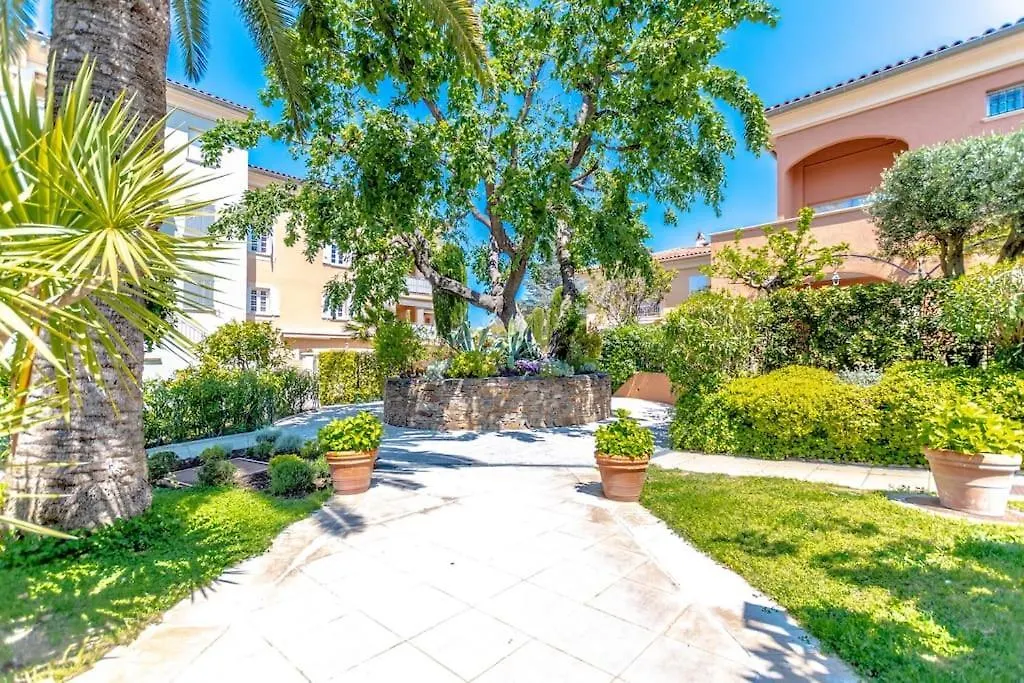 Anais De Saint-Tropez, Bel Appartement, Avec Piscine Et Jardin, Au Coeur De Saint Tropez